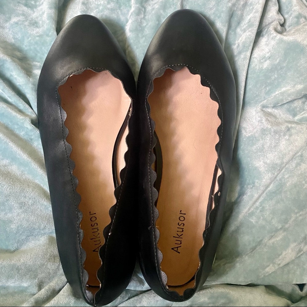 Aukusor Black Scalloped Ballet Flats- Size 11